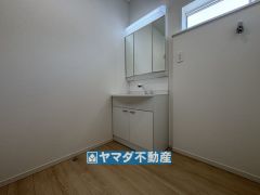 三面鏡タイプの洗面台