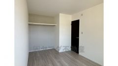2階洋室のお部屋です