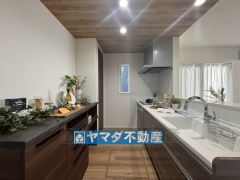 キッチンからご家族との会話ができますね。