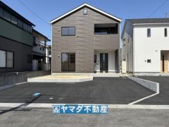 1号棟ケイミュー外壁は汚れが付きにくい効果を併せ持つ特徴があります。