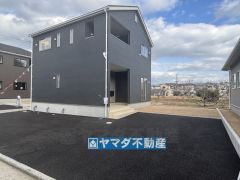 4号棟ケイミュー外壁は汚れが付きにくい効果を併せ持つ特徴があります。