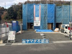 4号棟ケイミュー外壁は汚れが付きにくい効果を併せ持つ特徴があります。