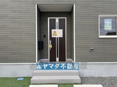 玄関横にはポストが設置