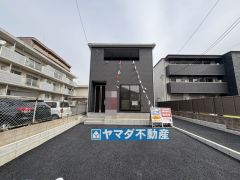 1号棟ケイミュー外壁は汚れが付きにくい効果を併せ持つ特徴があります。