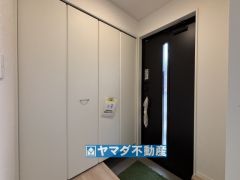 大容量のシューズボックスがあります。