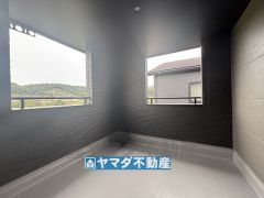 屋根があるので急な雨でも安心ですね