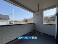 屋根があるので急な雨でも安心してお洗濯を干せます。