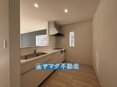 キッチンからご家族との会話ができますね。