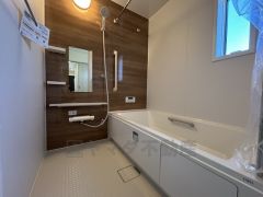 ゆったりとしたバスルーム