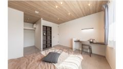 2階8.3帖のお部屋です