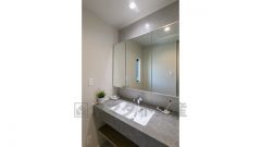 三面鏡タイプの洗面台