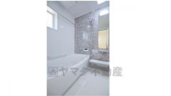 ゆったり足を延ばせるバスタブ