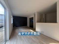 リビングの広さに加えて和室の入り口を開放すればさらに広々とした空間になります