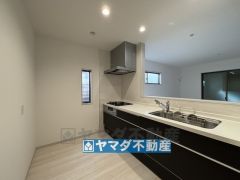 キッチンからご家族との会話ができますね。