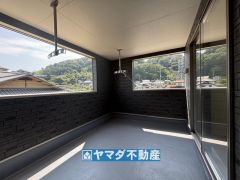 屋根があるので急な雨でも安心ですね