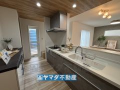 キッチンからご家族との会話ができますね。