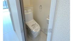 お掃除ラクラク節水トイレ