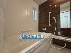 ゆったりとしたバスルーム