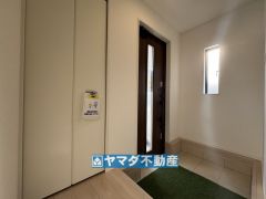 大容量のシューズボックスがあります。