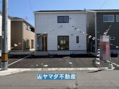 3号棟外壁材に施された親水コーティングは汚れが付きにくい効果を併せ持つ特徴があります。