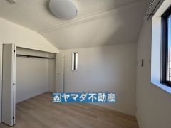 2階洋室のお部屋です
