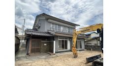 リフォーム中　現地外観写真
