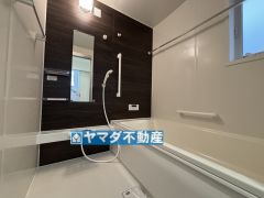 ゆったりとしたバスルーム