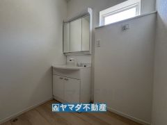 三面鏡タイプの洗面台