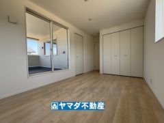2階洋室7.2帖のお部屋です。
