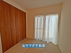 3帖の和室があると普段は家事スペースに利用できますね。