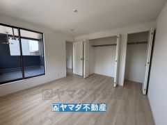 2階洋室8帖のお部屋です