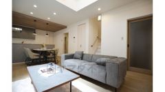 吹抜けのリビング階段がある間取り