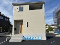 2号棟ケイミュー外壁は汚れが付きにくい効果を併せ持つ特徴があります。