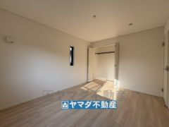2階洋室のお部屋です。