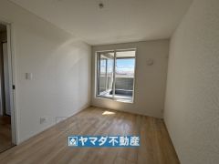 2階洋室5.7帖のお部屋です。