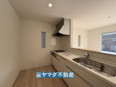 キッチンからご家族との会話ができますね。