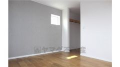 洋室6.6帖のウォークインクローゼット