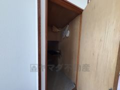 1階廊下収納