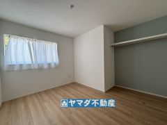 2階洋室7帖のお部屋です。