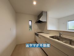 キッチンからご家族との会話ができますね。