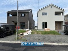 3号棟ケイミュー外壁は汚れが付きにくい効果を併せ持つ特徴があります。