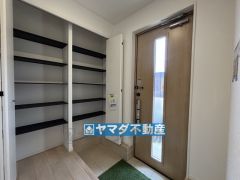 大容量のシューズボックスがあります