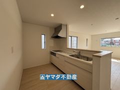 キッチンからご家族との会話ができますね。