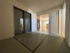 和室があると普段は家事スペースに利用できますね。