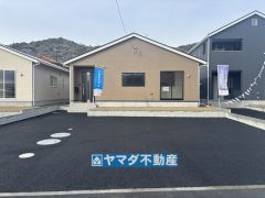 2号棟ケイミュー外壁は汚れが付きにくい効果を併せ持つ特徴があります。