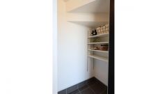 大きなものを収納できるシューズインクローク