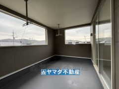 屋根があるので急な雨でも安心ですね