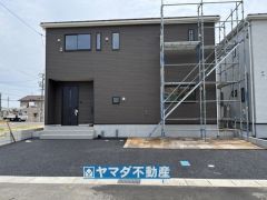 3号棟ケイミュー外壁は汚れが付きにくい効果を併せ持つ特徴があります。