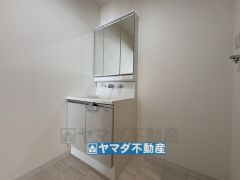 三面鏡タイプの洗面台