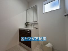 三面鏡タイプの洗面台